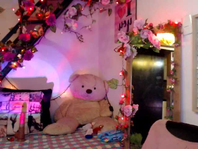 lunasky83 live cam on BongaCams