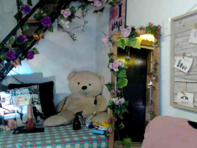 lunasky83 webcam