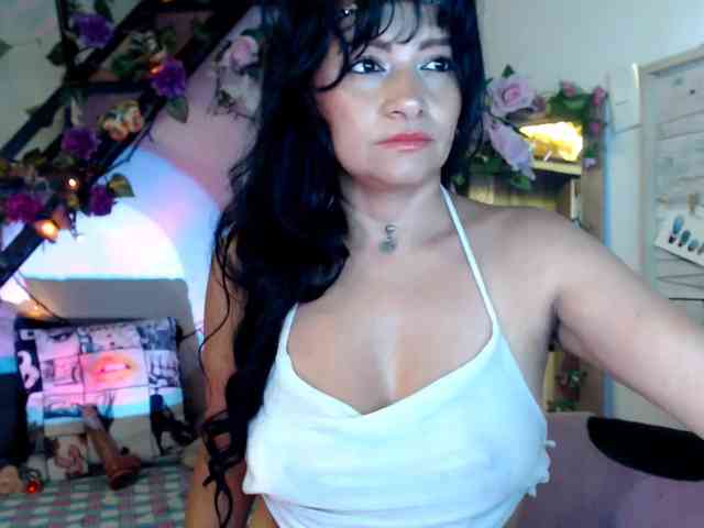 lunasky83 webcam