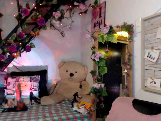 lunasky83 webcam