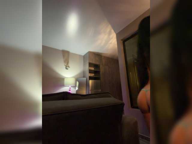 Chicanogirl live cam