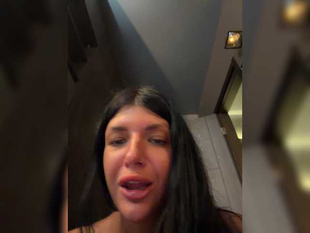 chicanogirl live cam on BongaCams