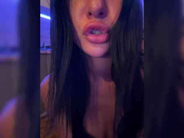 chicanogirl webcam