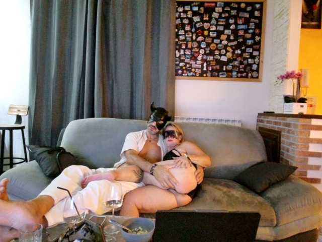 MashaandtheBear1 live cam on BongaCams