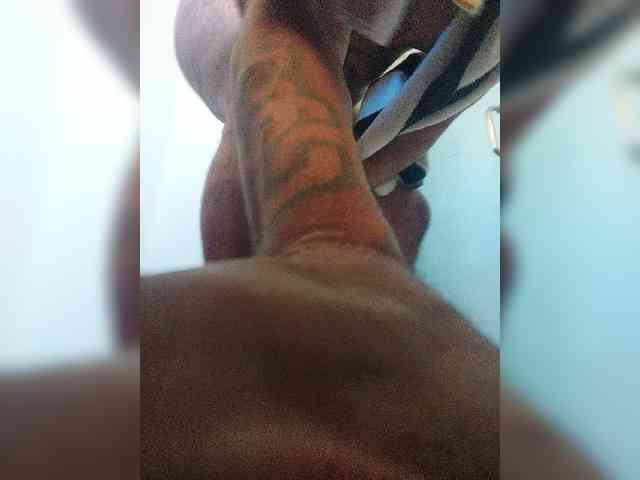 UrSugaDaddy213 Live Webcam on BongaCams