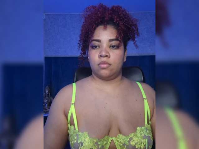 AngelaCoffe live cam on BongaCams