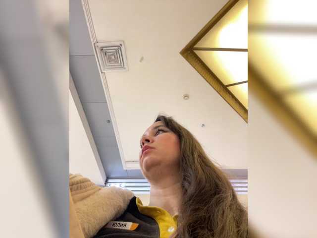 SaliiOnli live cam on BongaCams