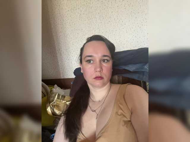 SaliiOnli's BongaCams show and profile