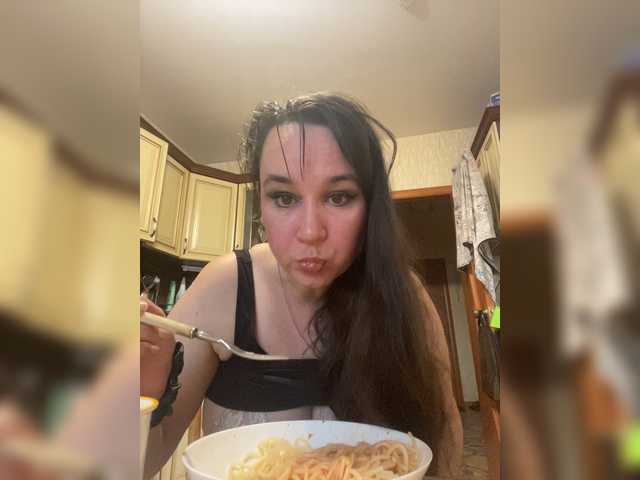 SaliiOnli live cam on BongaCams