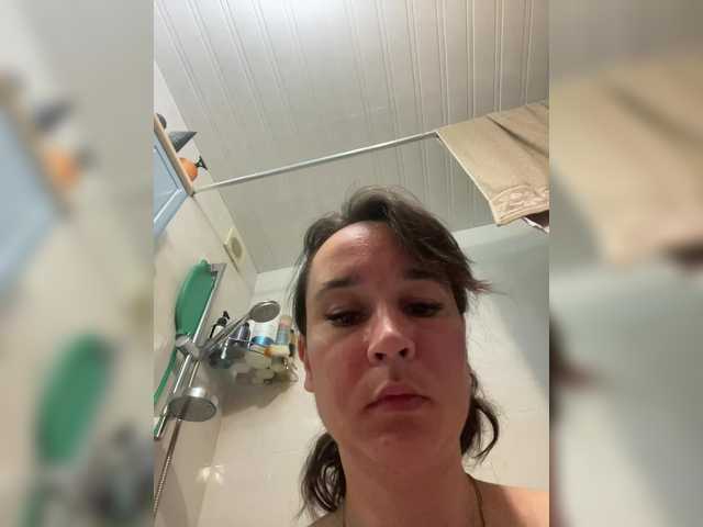 SaliiOnli live cam on BongaCams