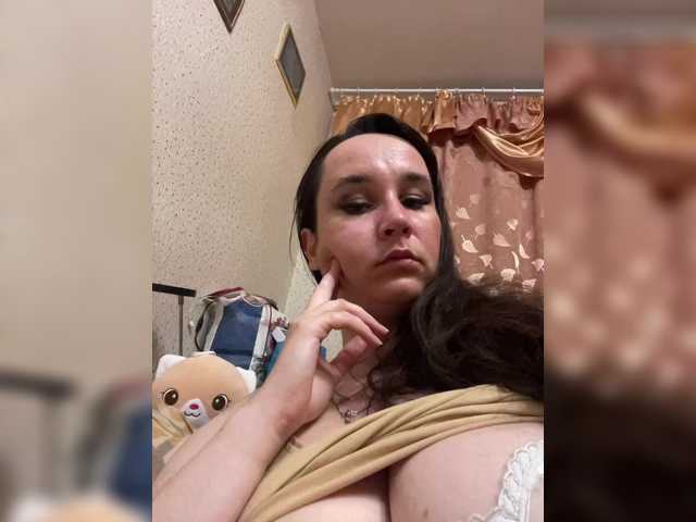 SaliiOnli live cam on BongaCams