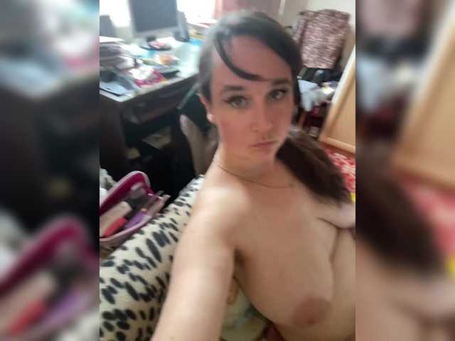 SaliiOnli live cam on BongaCams