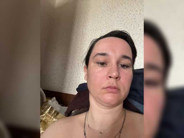 SaliiOnli's BongaCams show and profile