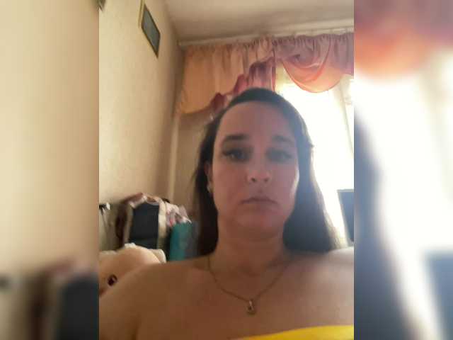 SaliiOnli live cam on BongaCams