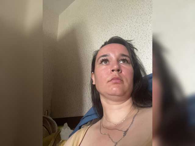 SaliiOnli live cam on BongaCams