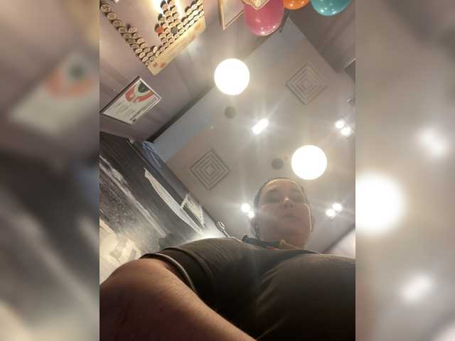 SaliiOnli's BongaCams show and profile