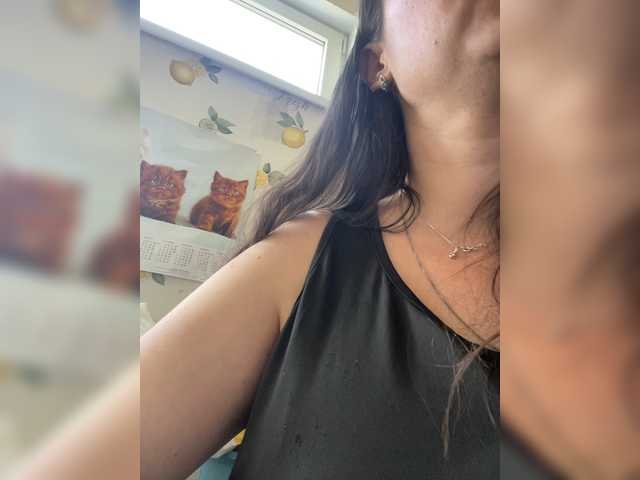 SaliiOnli live cam on BongaCams