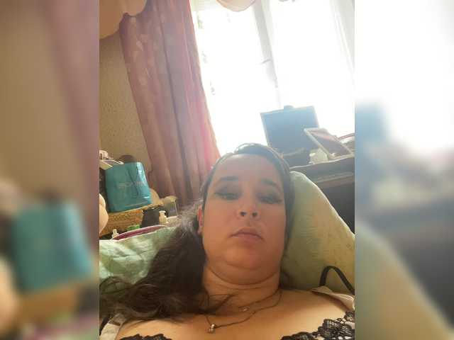 SaliiOnli live webcam show