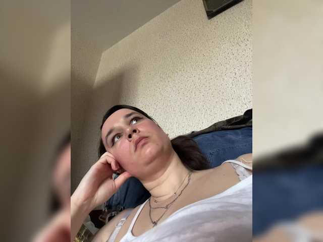 SaliiOnli's BongaCams show and profile