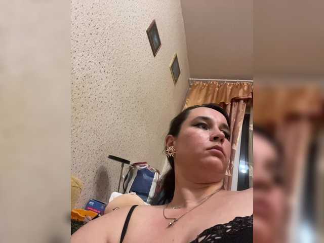 SaliiOnli live cam on BongaCams