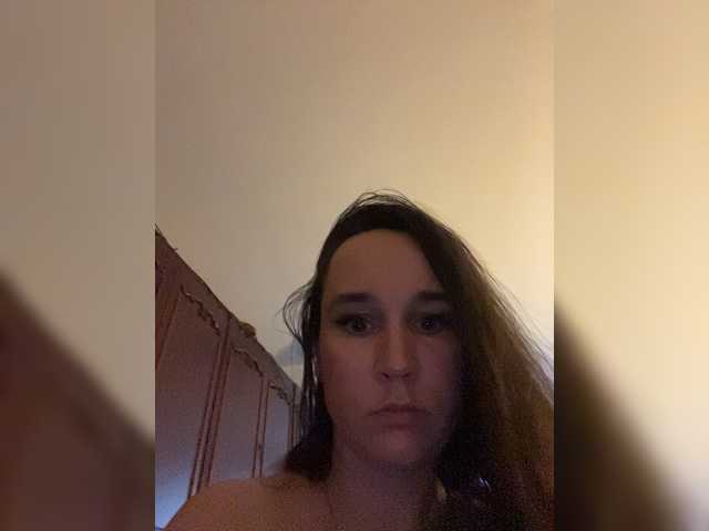 SaliiOnli live cam on BongaCams