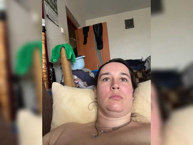 SaliiOnli's BongaCams show and profile