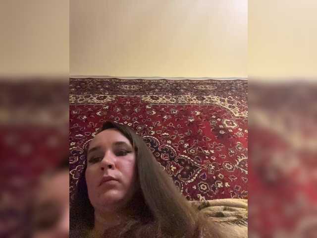 SaliiOnli live cam preview