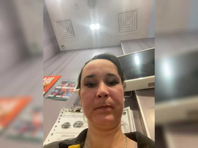 SaliiOnli's BongaCams show and profile