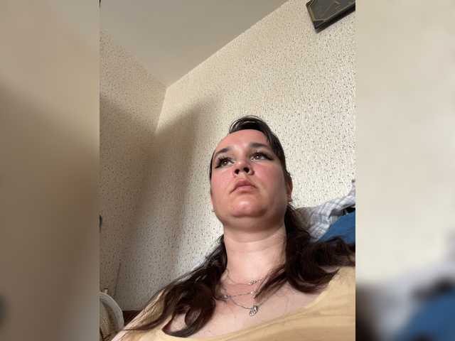 SaliiOnli live cam on BongaCams