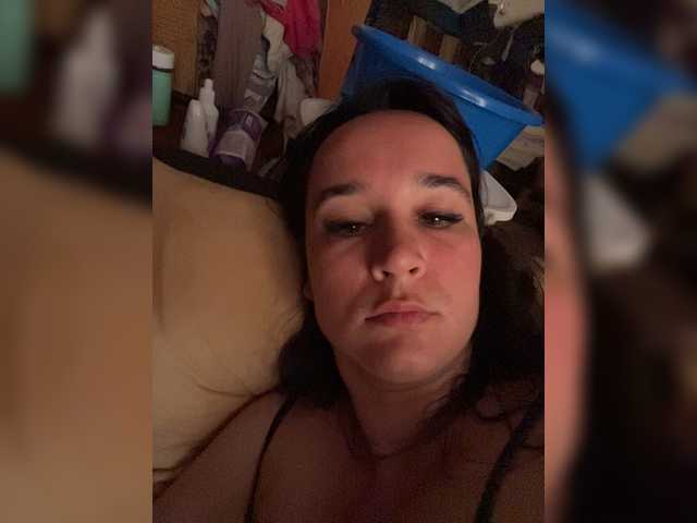 SaliiOnli live cam on BongaCams