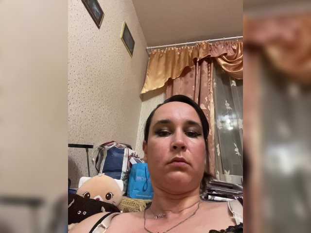 SaliiOnli live cam on BongaCams