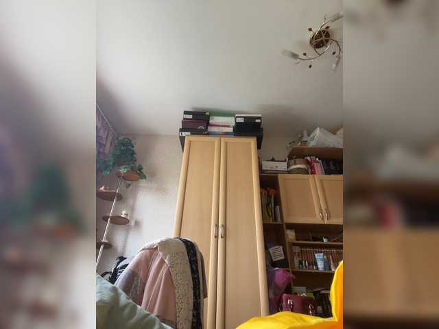 SaliiOnli live cam on BongaCams