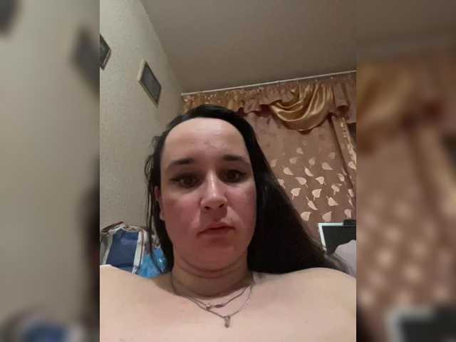 SaliiOnli's BongaCams show and profile