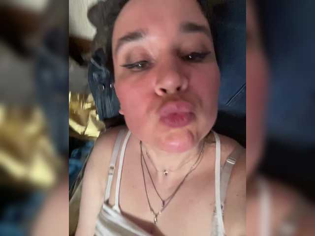 SaliiOnli's BongaCams show and profile