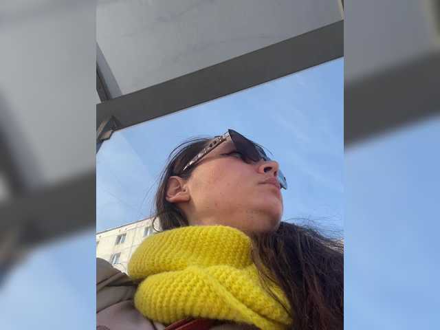 SaliiOnli's BongaCams show and profile