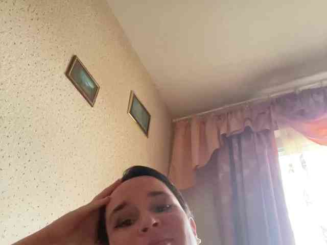 SaliiOnli webcam