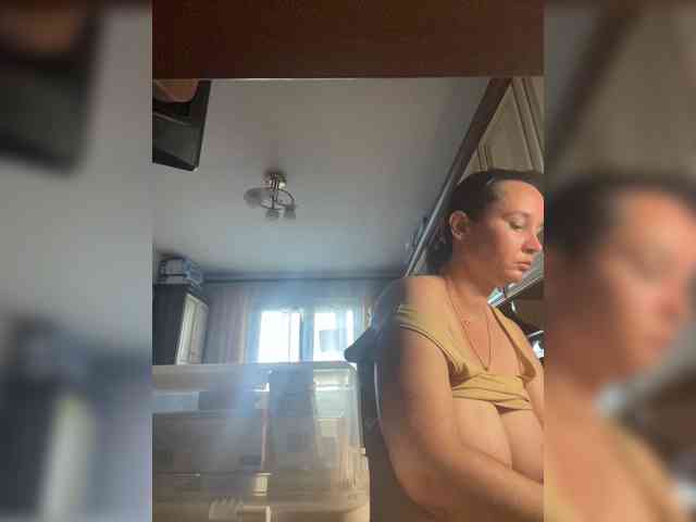SaliiOnli webcam