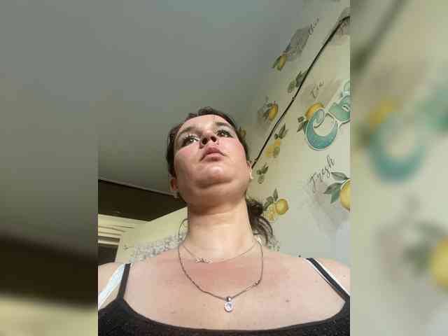 SaliiOnli webcam