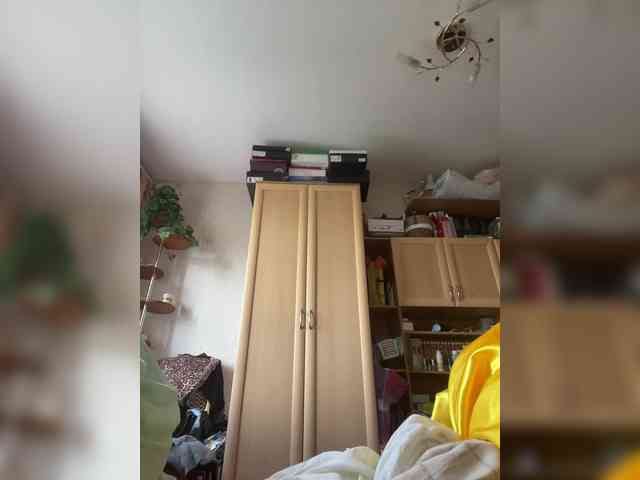 SaliiOnli webcam