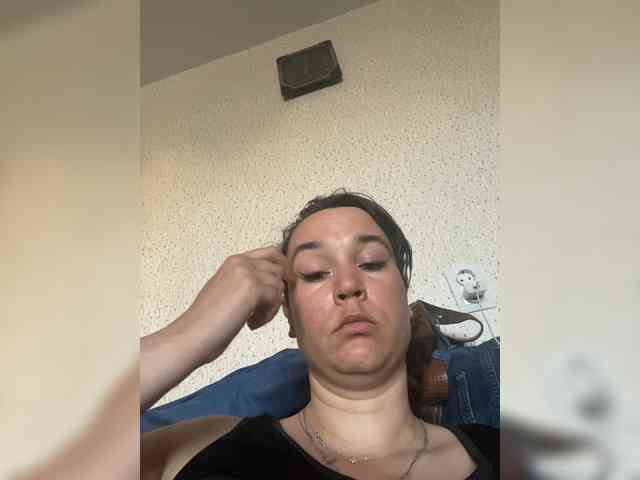 SaliiOnli webcam