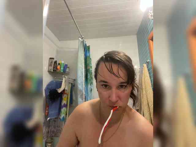 SaliiOnli webcam