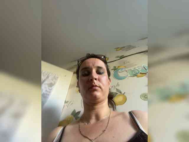 SaliiOnli webcam
