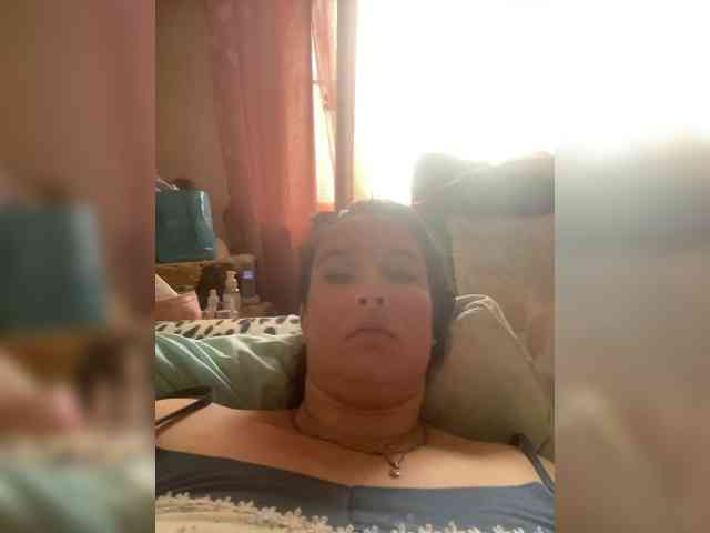 SaliiOnli webcam
