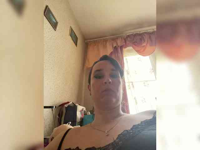 SaliiOnli webcam