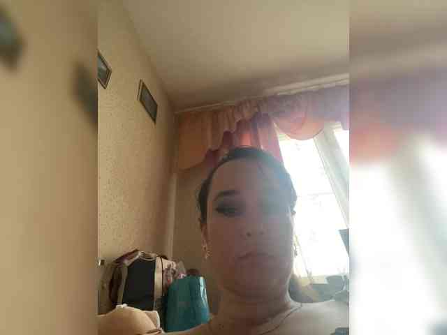 SaliiOnli webcam