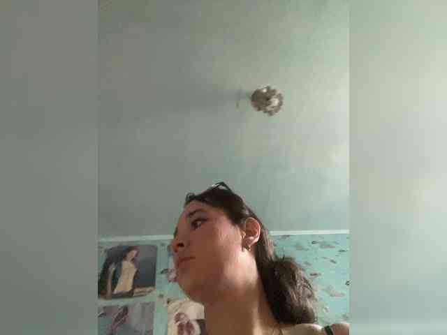 SaliiOnli webcam