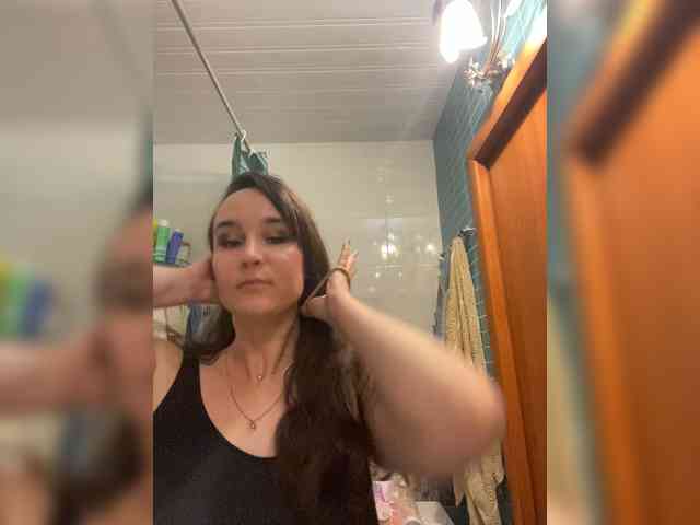 SaliiOnli webcam
