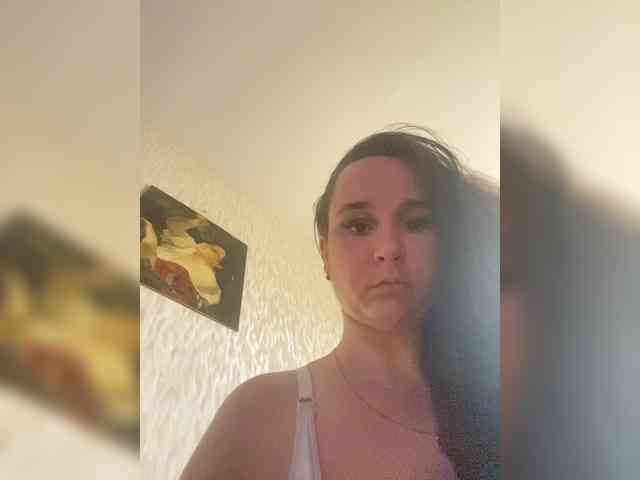 SaliiOnli webcam