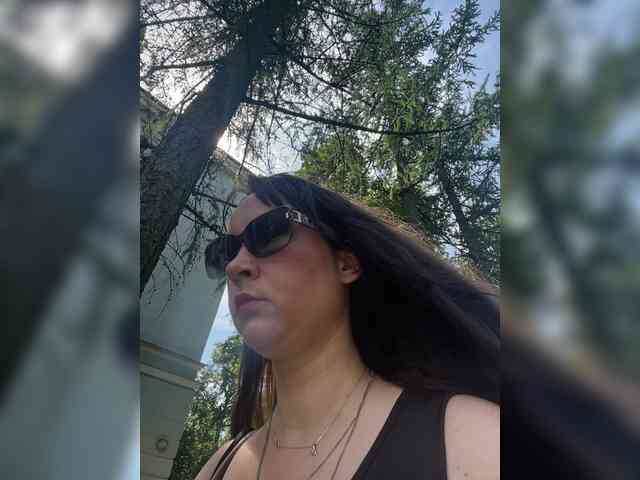 SaliiOnli webcam
