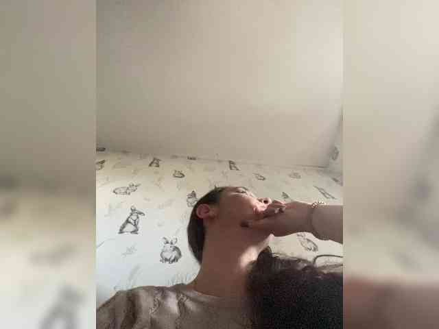 SaliiOnli webcam